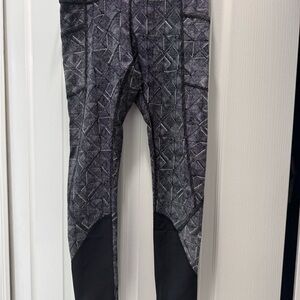 lululemon athletica Black and Gray Patterned Leggings